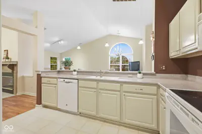 5357 Spring Creek Circle, Indianapolis - 14