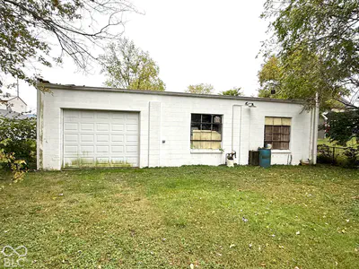 2512 E 10th Street, Anderson - 3