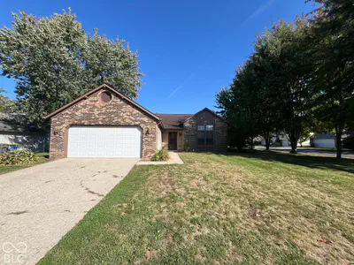 5925 Dunmore Drive, Indianapolis