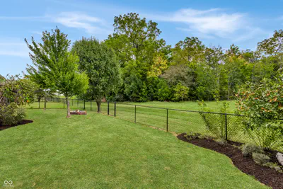 6115 Green Glade Drive, Whitestown - 28