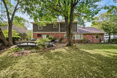 651 Hawthorne Drive, Carmel - 22