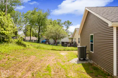 1918 Country Manor Way, North Vernon - 6