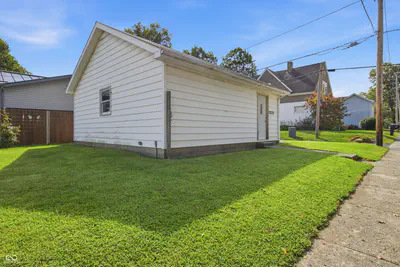 139 Main Street, Centerville - 36