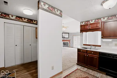 1495 Hedge Court, Greenfield - 23