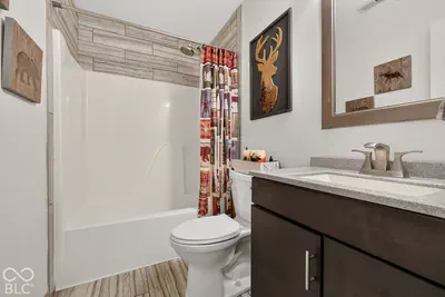 3786 Challenger Drive, Westfield - 26