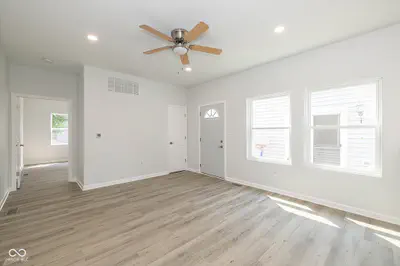 46 Jefferson Avenue, Indianapolis - 10