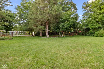6461 Madison Avenue, Indianapolis - 26