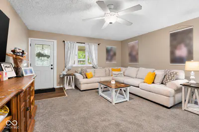 604 Center Drive, Frankfort - 4