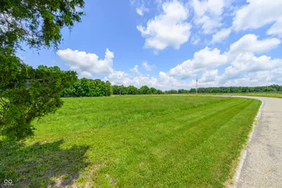 6876 W 300 S, Morgantown - 82