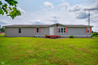 2248 State Road 58, Seymour - 52