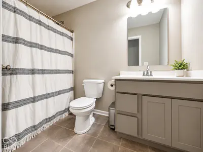18391 Burton Way, Westfield - 28