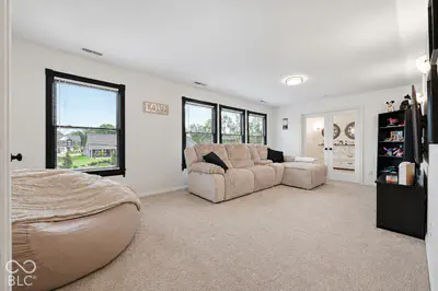 1334 Runyon, Greenwood - 15