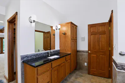 7511 Poplar Point Drive, Trafalgar - 43