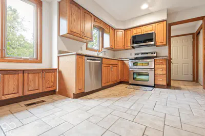 3022 Walnut Court, Greenfield - 24
