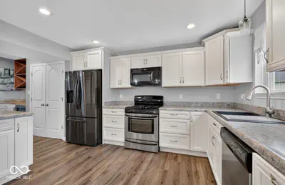 10537 Simsbury Court, Indianapolis - 11