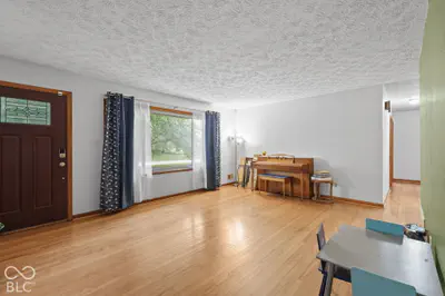 6375 Derbyshire Road, Indianapolis - 17