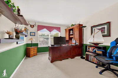 1720 Bentbrook Drive, Avon - 33