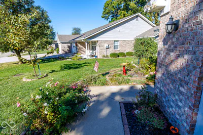 554 Cresthaven Drive, Indianapolis - 5
