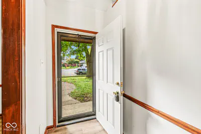 1360 Boone Court, Indianapolis - 16