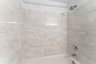 8219 Castle Ridge, Indianapolis - 35