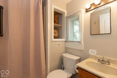 425 E College Avenue, Brownsburg - 25