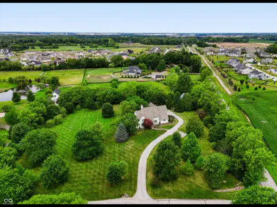 8437 500, Zionsville - 108