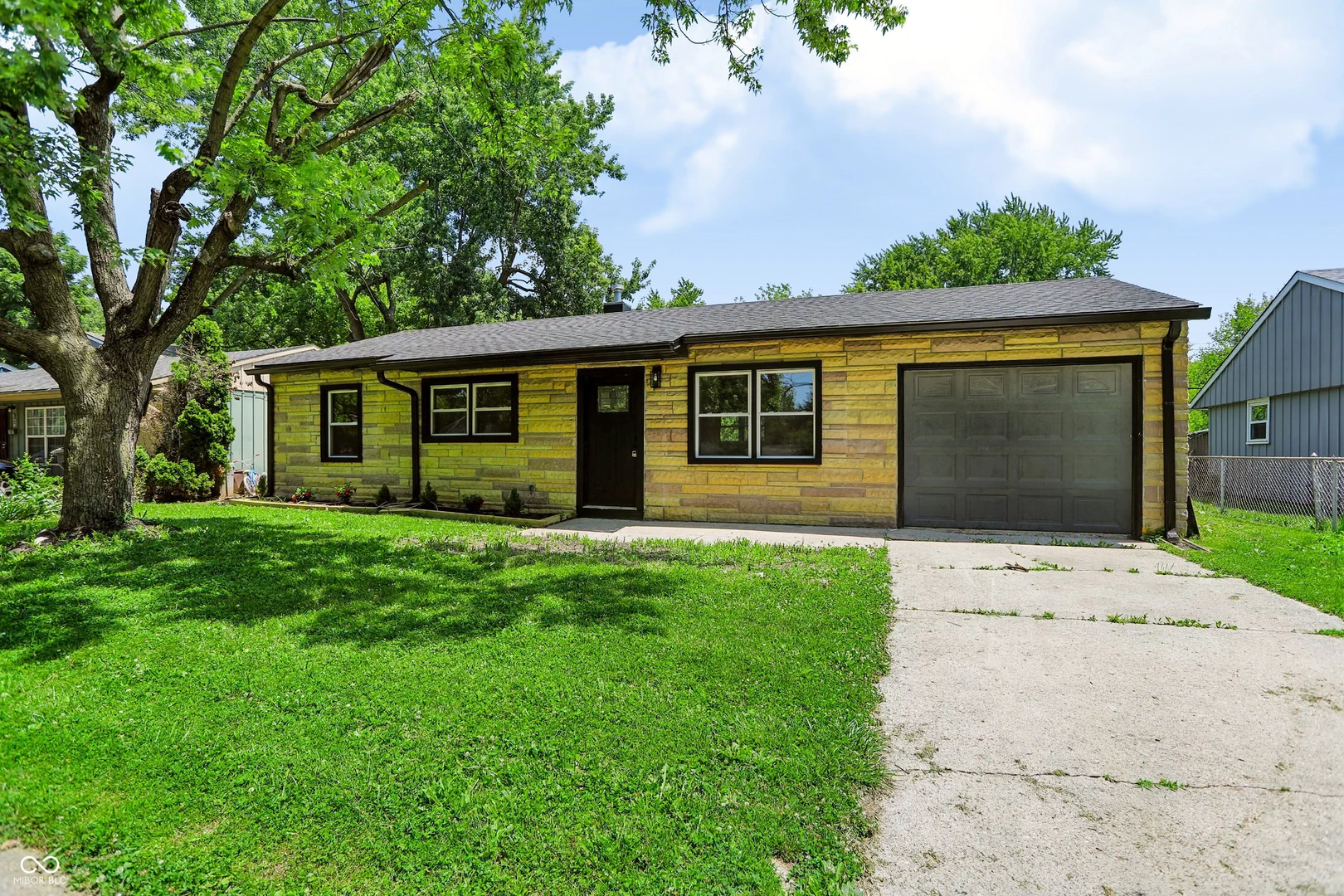 4047 Aspen Way, Indianapolis
