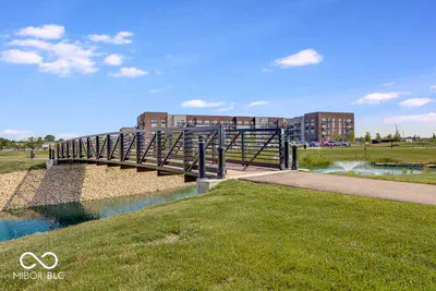 5654 Arcade Boulevard, McCordsville - 28