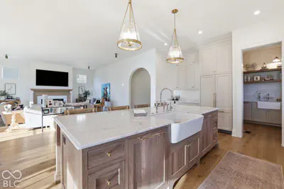 3588 Marketplace Court, Zionsville - 35