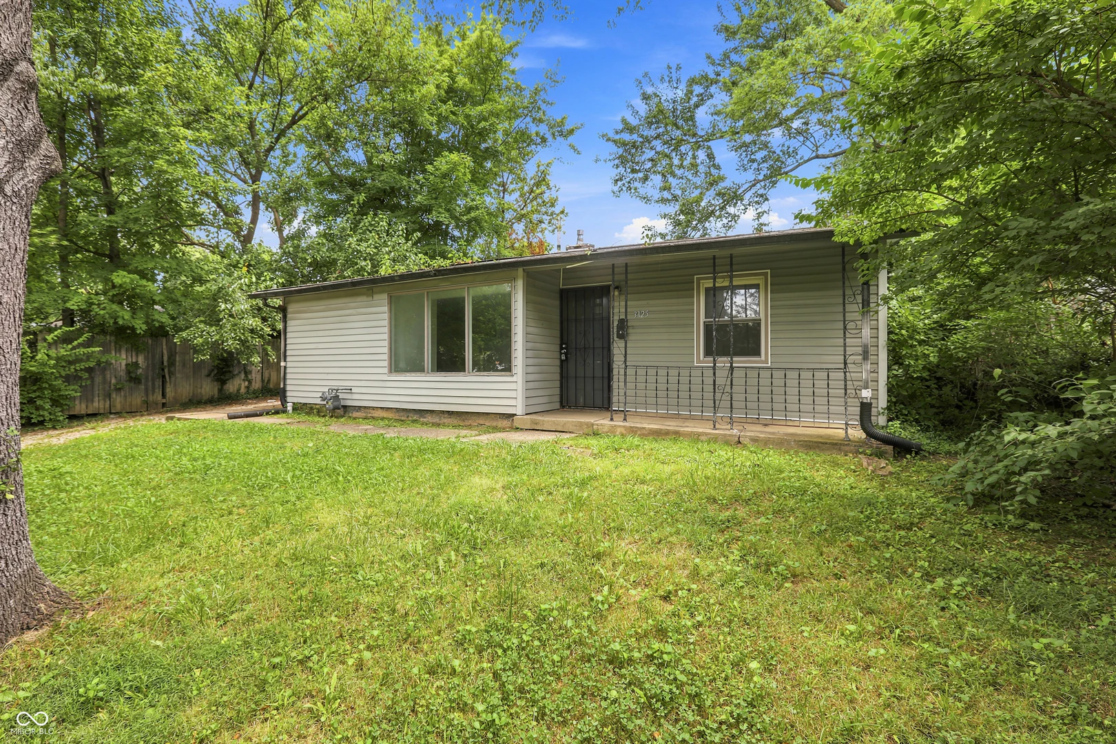 3125 Manor Court, Indianapolis