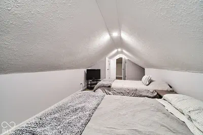 4668 E Leeward Cove, Martinsville - 46