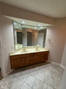 2065 Oldfields Circle South Drive, Indianapolis - 15