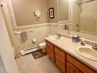 804 North Street, Chesterfield - 32