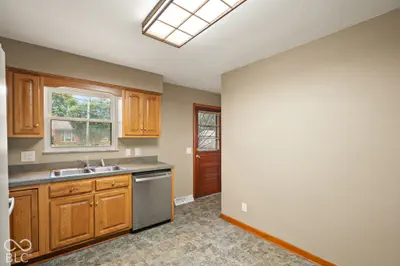 409 Wedgewood Drive, New Albany - 12