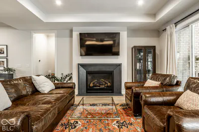547 E 82nd Street, Indianapolis - 12