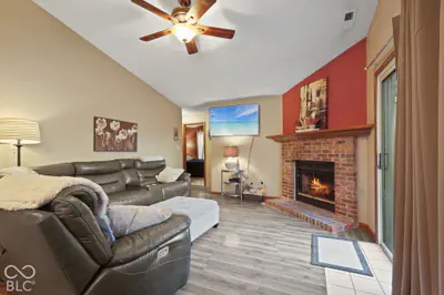 218 Lake Point Lane S, Greenwood - 4