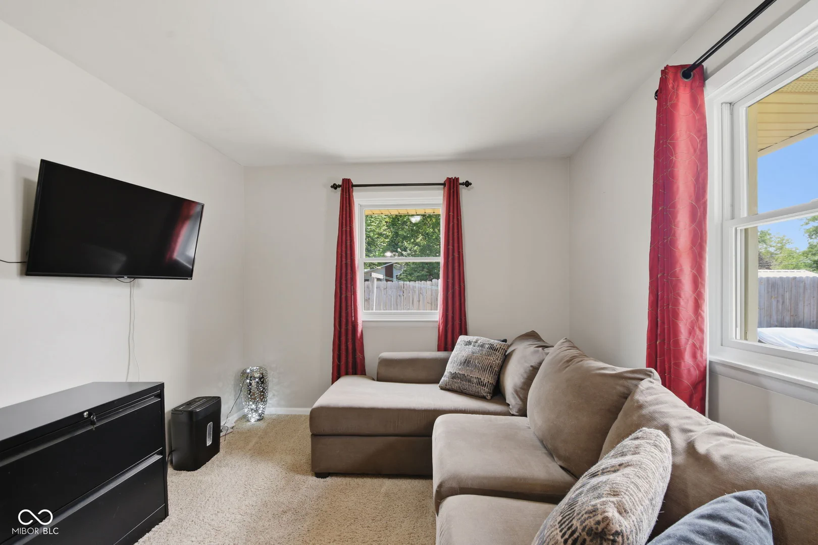 9940 Sunset Lane, Elwood