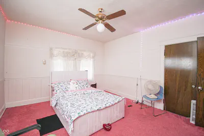 718 S Walnut Street, Seymour - 31