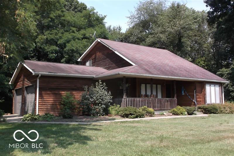 10840 Heywood Drive, Seymour