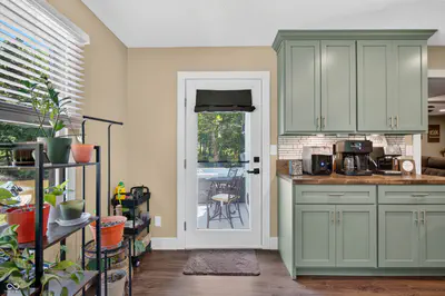 6876 W 300 S, Morgantown - 28