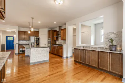6523 Paddle Drive, Carmel - 27