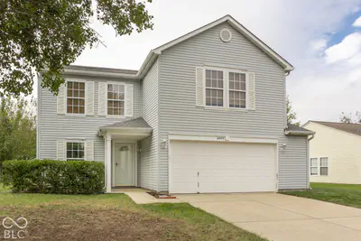 6809 Dover Place, McCordsville - 2