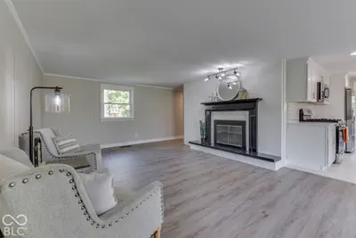 821 Merry Lane, Greenwood - 13