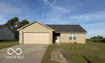 1096 Bumblebee Way, Greenfield