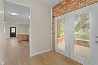 709 Main Street, Greentown - 11