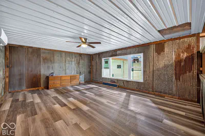 7853 County Road 1200, Seymour - 69