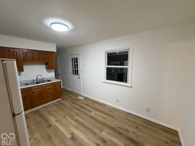 1301 Woodward Street, Lapel - 6
