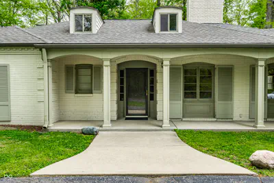 402 Kessler Boulevard West Drive, Indianapolis - 3