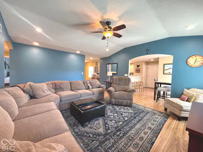 705 S Mossberg Court, Greensburg - 14