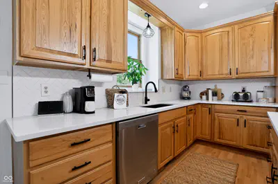 1020 Sunset Bay, Cicero - 18